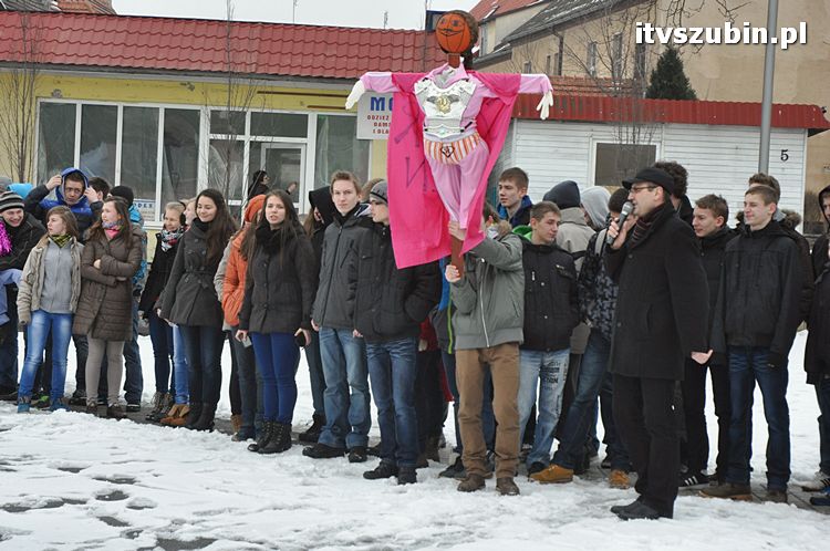 Pożegnanie zimy przez uczniów Gimnazjum nr 1 w Szubinie [FILM i FOTO]