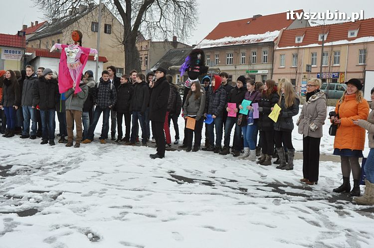 Pożegnanie zimy przez uczniów Gimnazjum nr 1 w Szubinie [FILM i FOTO]