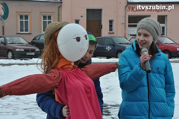 Pożegnanie zimy przez uczniów Gimnazjum nr 1 w Szubinie [FILM i FOTO]