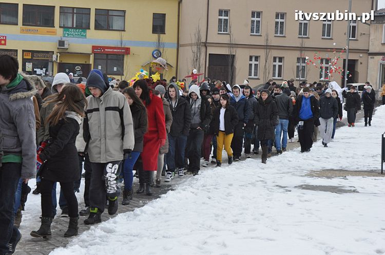 Pożegnanie zimy przez uczniów Gimnazjum nr 1 w Szubinie [FILM i FOTO]