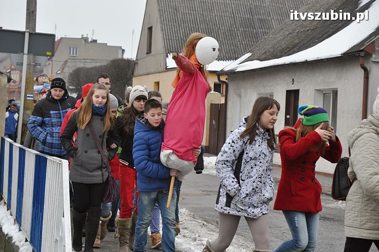 Pożegnanie zimy przez uczniów Gimnazjum nr 1 w Szubinie [FILM i FOTO]