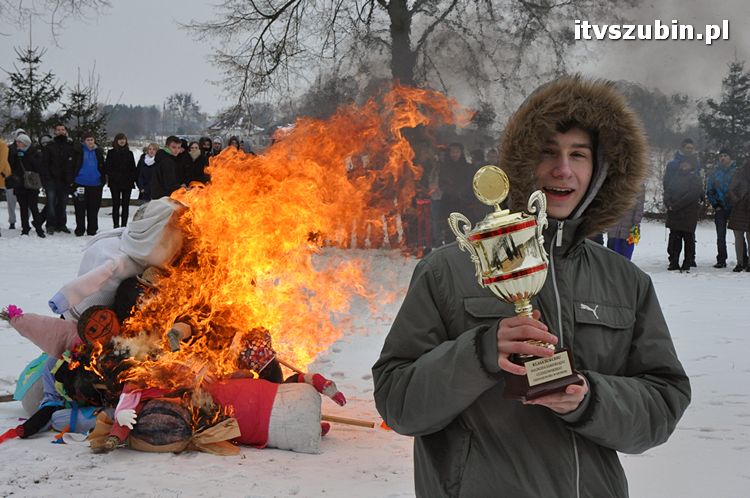 Pożegnanie zimy przez uczniów Gimnazjum nr 1 w Szubinie [FILM i FOTO]