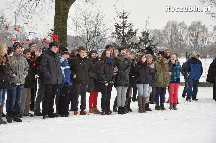 Pożegnanie zimy przez uczniów Gimnazjum nr 1 w Szubinie [FILM i FOTO]