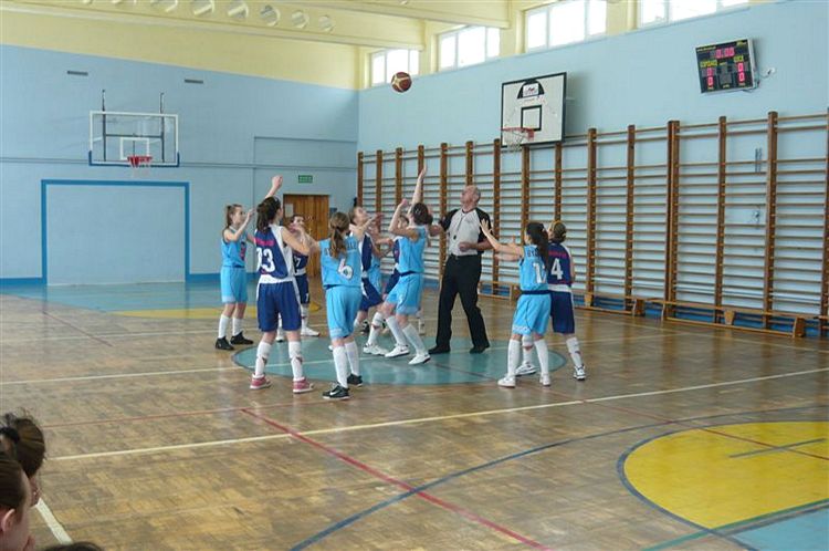 Ćwierćfinał wojewódzki w mini koszykówce dziewcząt - szubinianki szóste w województwie