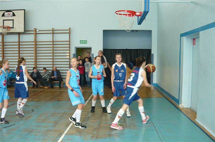 Ćwierćfinał wojewódzki w mini koszykówce dziewcząt - szubinianki szóste w województwie