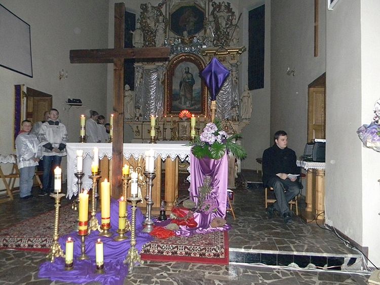 Droga Krzyżowa w Szaradowie