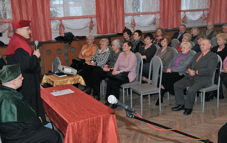 Inauguracja roku akademickiego Uniwersytetu Trzeciego Wieku Filii WSG w Szubinie