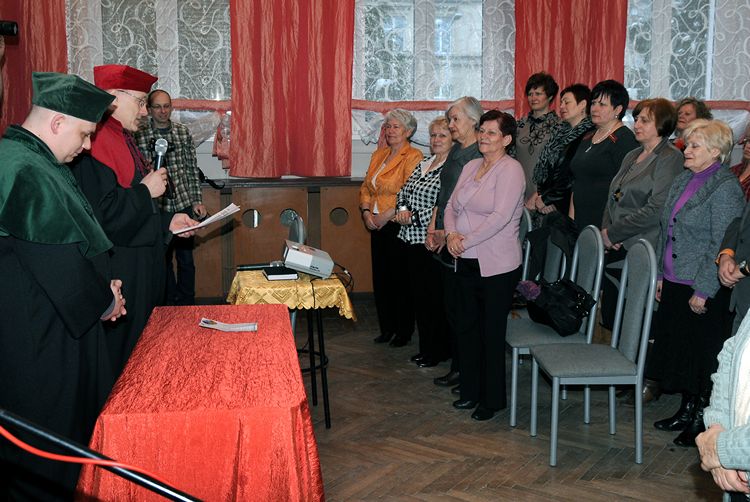 Inauguracja roku akademickiego Uniwersytetu Trzeciego Wieku Filii WSG w Szubinie