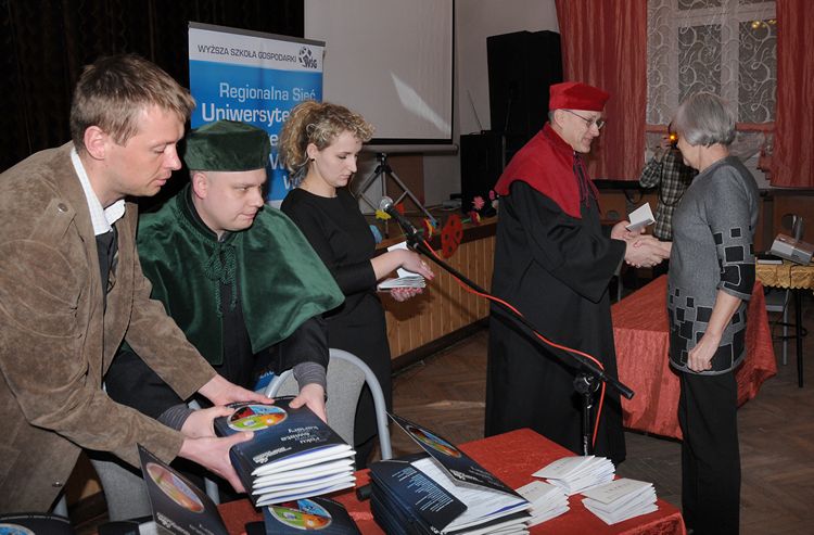 Inauguracja roku akademickiego Uniwersytetu Trzeciego Wieku Filii WSG w Szubinie