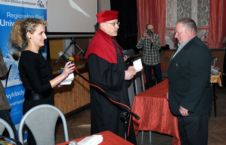 Inauguracja roku akademickiego Uniwersytetu Trzeciego Wieku Filii WSG w Szubinie