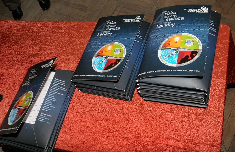 Inauguracja roku akademickiego Uniwersytetu Trzeciego Wieku Filii WSG w Szubinie