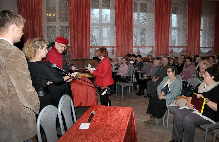 Inauguracja roku akademickiego Uniwersytetu Trzeciego Wieku Filii WSG w Szubinie