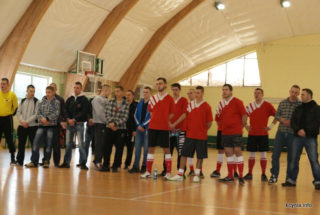 WIELKIE EMOCJE W FINALE - Kadra Zakładu Poprawczego wygrała w karnych