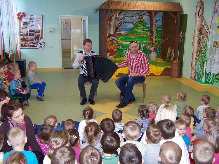 Przedszkolaki w krainie muzycznego kluczyka