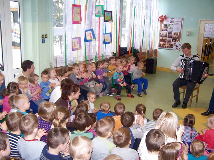 Przedszkolaki w krainie muzycznego kluczyka