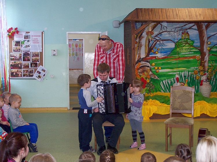 Przedszkolaki w krainie muzycznego kluczyka