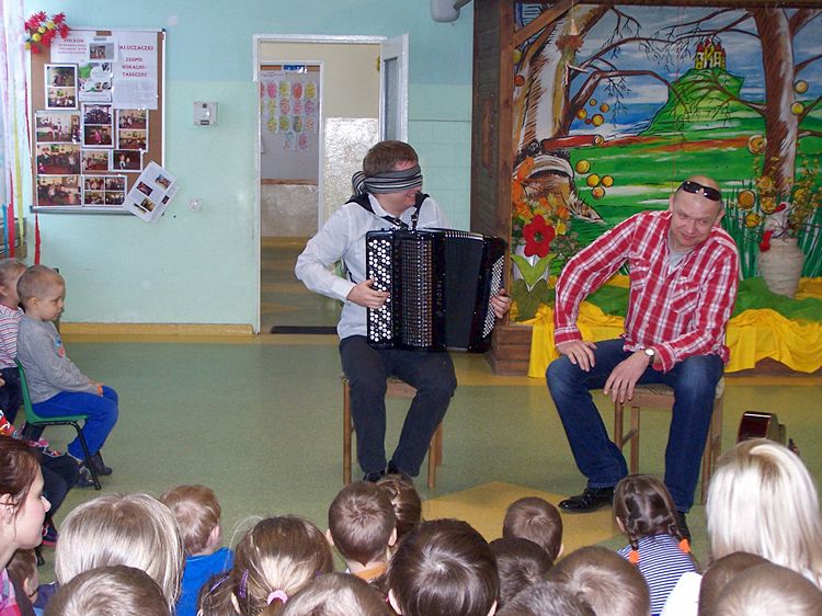 Przedszkolaki w krainie muzycznego kluczyka