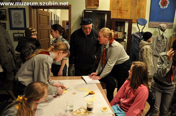 Harcerskie decoupage świąteczny