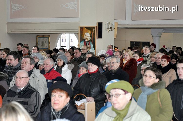 Święcenie pokarmów na stół wielkanocny w szubińskich kościołach