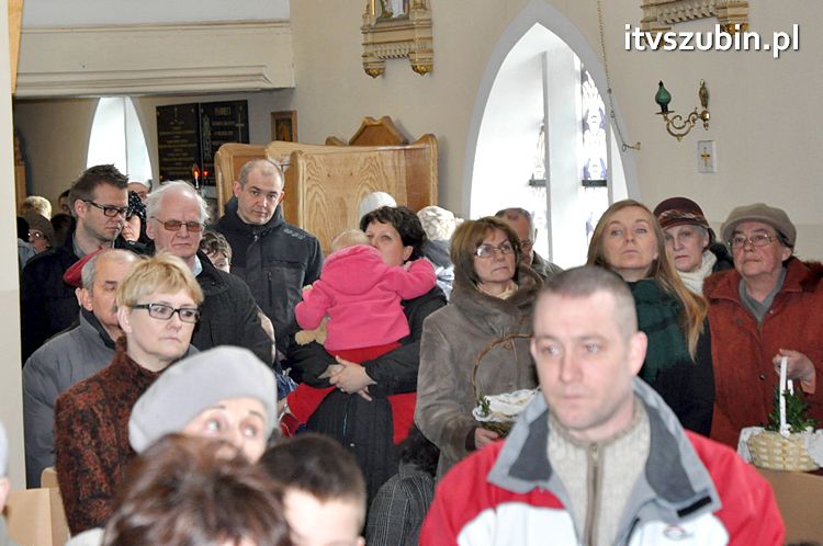 Święcenie pokarmów na stół wielkanocny w szubińskich kościołach