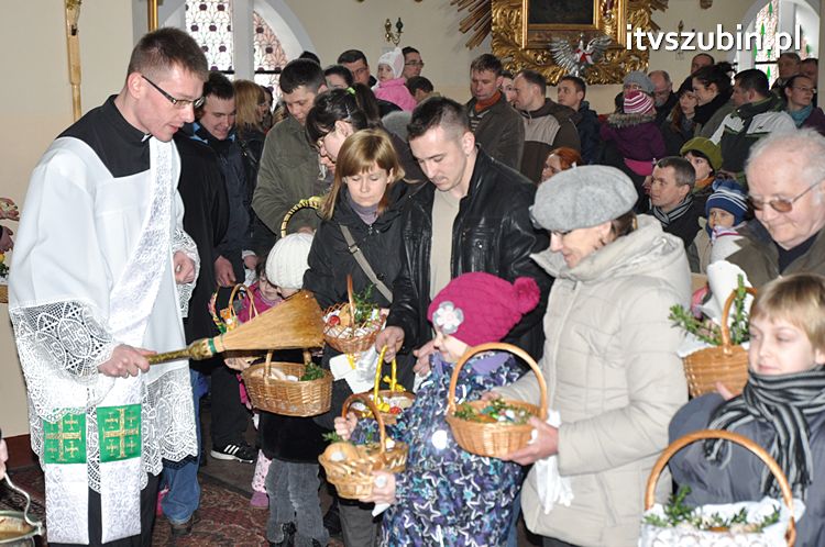 Święcenie pokarmów na stół wielkanocny w szubińskich kościołach