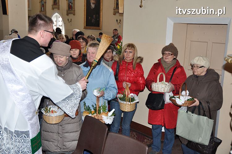 Święcenie pokarmów na stół wielkanocny w szubińskich kościołach