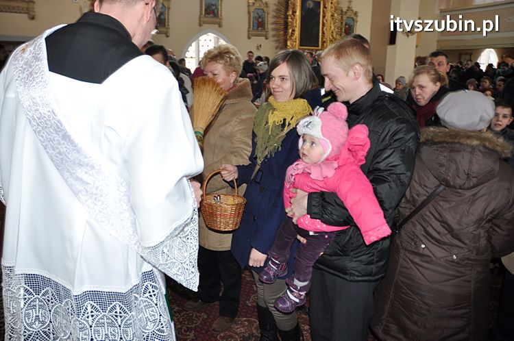 Święcenie pokarmów na stół wielkanocny w szubińskich kościołach