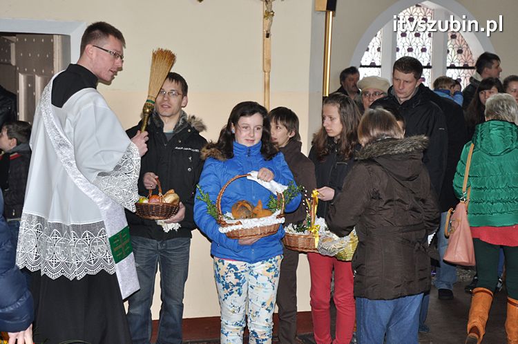 Święcenie pokarmów na stół wielkanocny w szubińskich kościołach