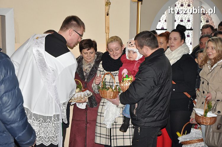 Święcenie pokarmów na stół wielkanocny w szubińskich kościołach