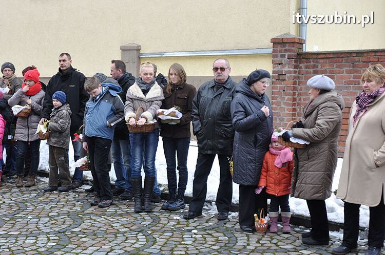 Święcenie pokarmów na stół wielkanocny w szubińskich kościołach