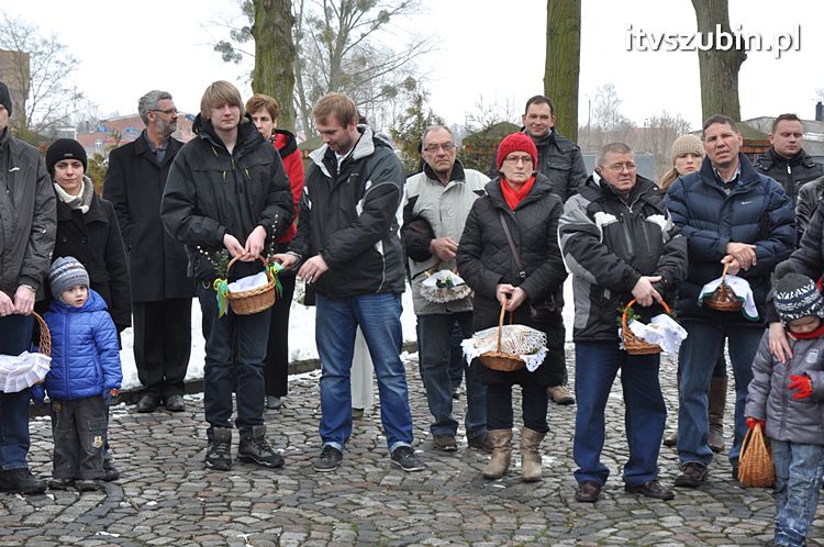 Święcenie pokarmów na stół wielkanocny w szubińskich kościołach