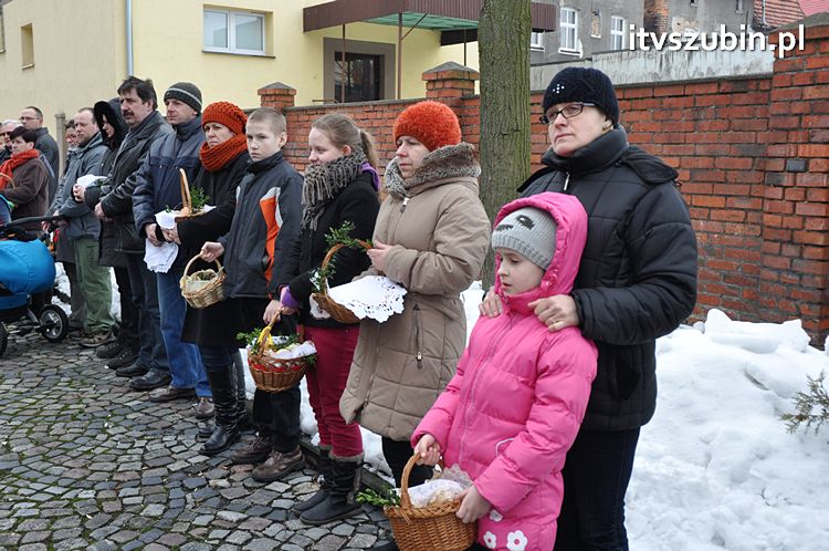 Święcenie pokarmów na stół wielkanocny w szubińskich kościołach