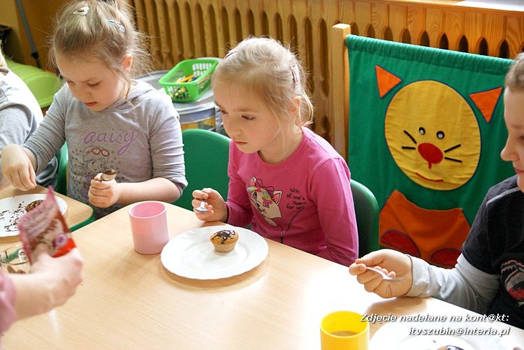 12 KWIETNIA - DZIEŃ CZEKOLADY
