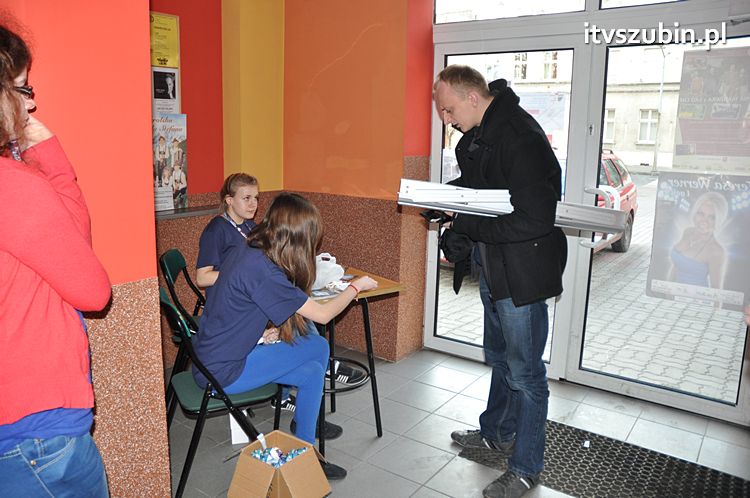 Ogólnopolski Przegląd Kabaretów Amatorskich ? KORKI 2013 w Szubinie