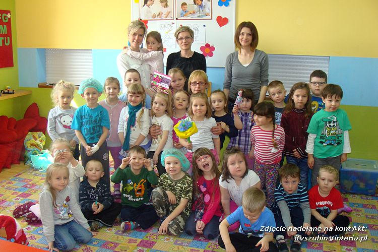 Pielęgniarka z wizytą u starszaków ze 