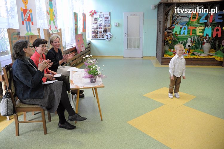 VIII Przedszkolnym Konkursie Recytatorskim ?ZDROWY I BEZPIECZNY PRZEDSZKOLAK TO JA?