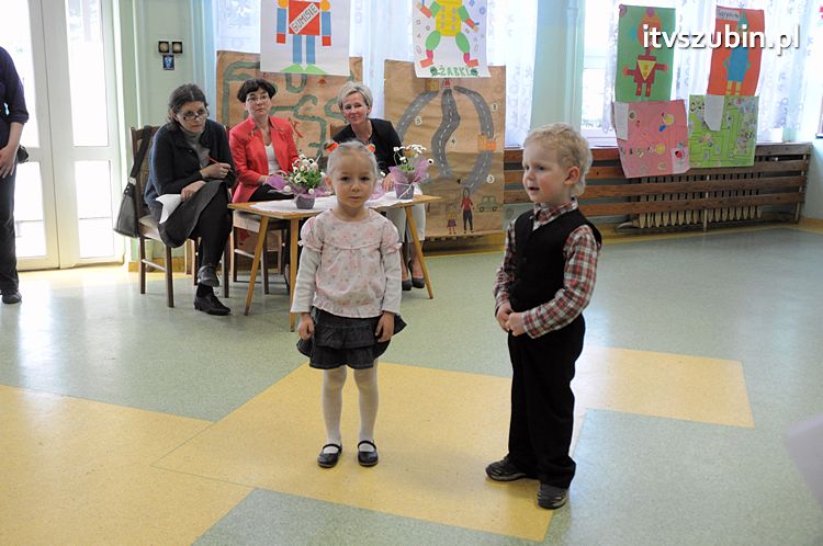 VIII Przedszkolnym Konkursie Recytatorskim ?ZDROWY I BEZPIECZNY PRZEDSZKOLAK TO JA?