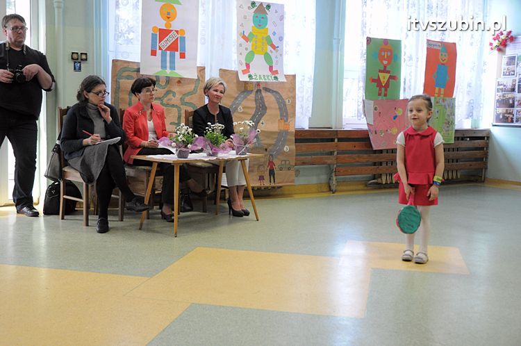 VIII Przedszkolnym Konkursie Recytatorskim ?ZDROWY I BEZPIECZNY PRZEDSZKOLAK TO JA?