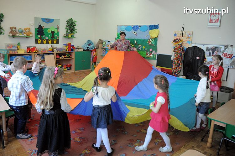 VIII Przedszkolnym Konkursie Recytatorskim ?ZDROWY I BEZPIECZNY PRZEDSZKOLAK TO JA?