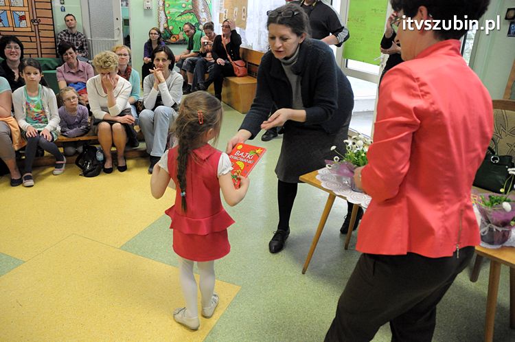 VIII Przedszkolnym Konkursie Recytatorskim ?ZDROWY I BEZPIECZNY PRZEDSZKOLAK TO JA?