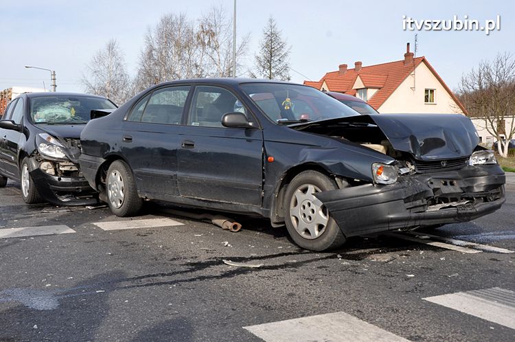 Zdarzenie trzech samochodów w Zamościu, gmina Szubin