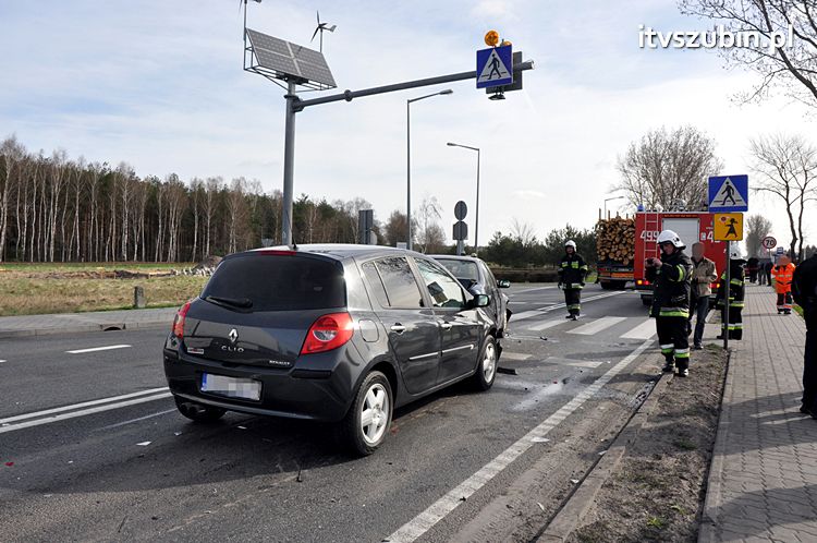 Zdarzenie trzech samochodów w Zamościu, gmina Szubin