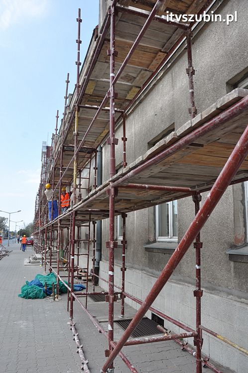 Ruszył remont elewacji szubińskiego ratusza