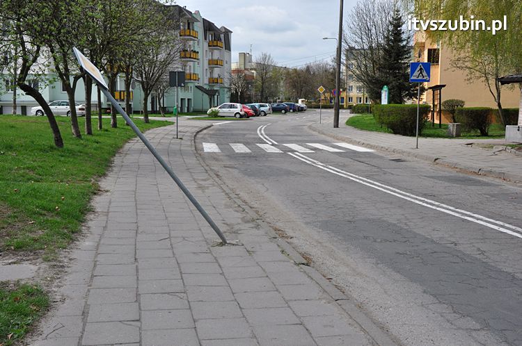 Znaki ustąpiły pierwszeństwa GŁUPOCIE