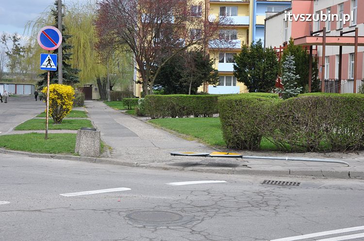 Znaki ustąpiły pierwszeństwa GŁUPOCIE
