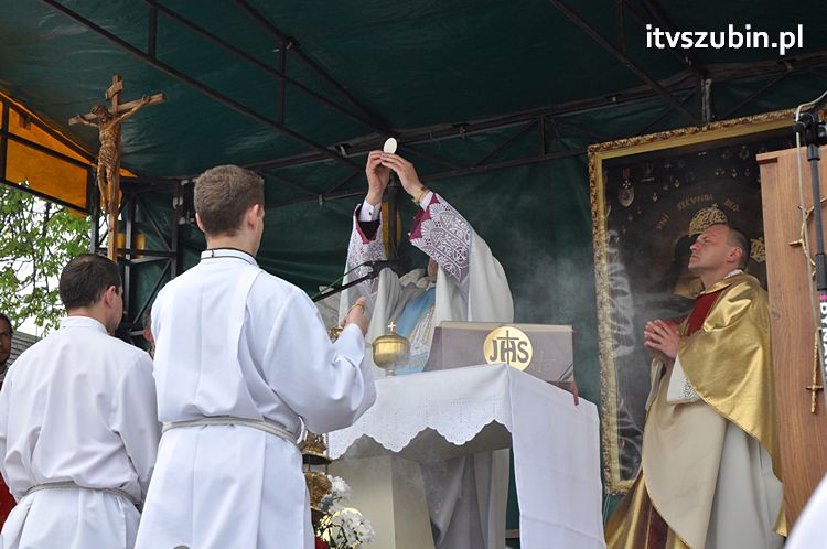 Msza Św. za Ojczyznę na szubińskim rynku