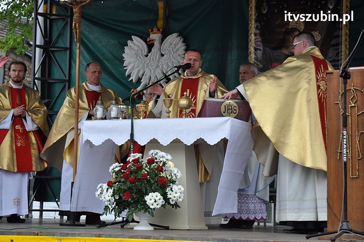 Msza Św. za Ojczyznę na szubińskim rynku