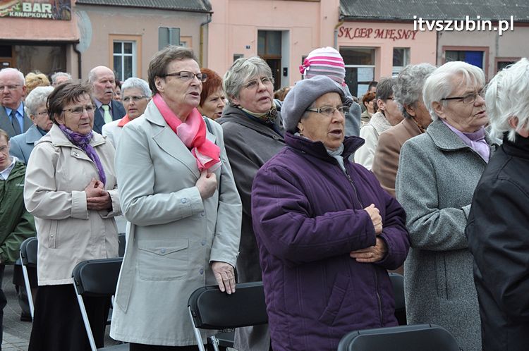 Msza Św. za Ojczyznę na szubińskim rynku