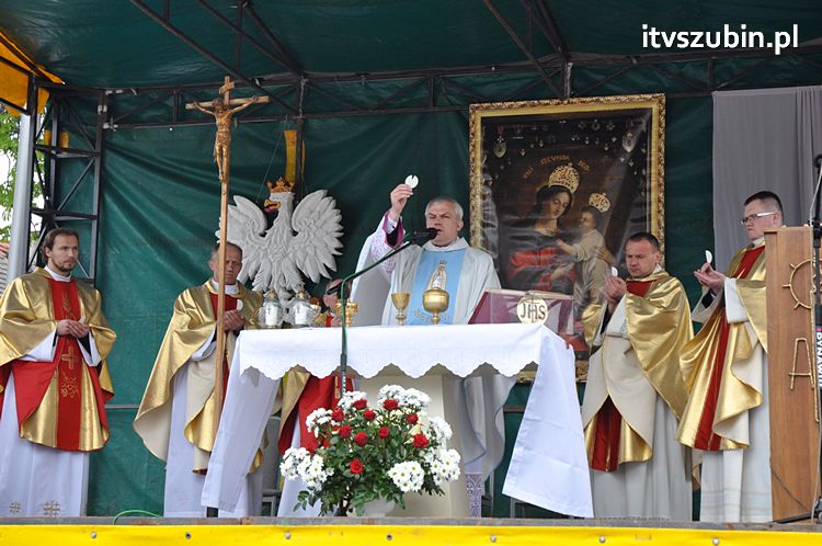 Msza Św. za Ojczyznę na szubińskim rynku