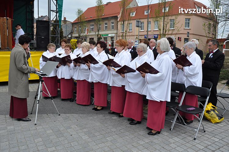 Msza Św. za Ojczyznę na szubińskim rynku